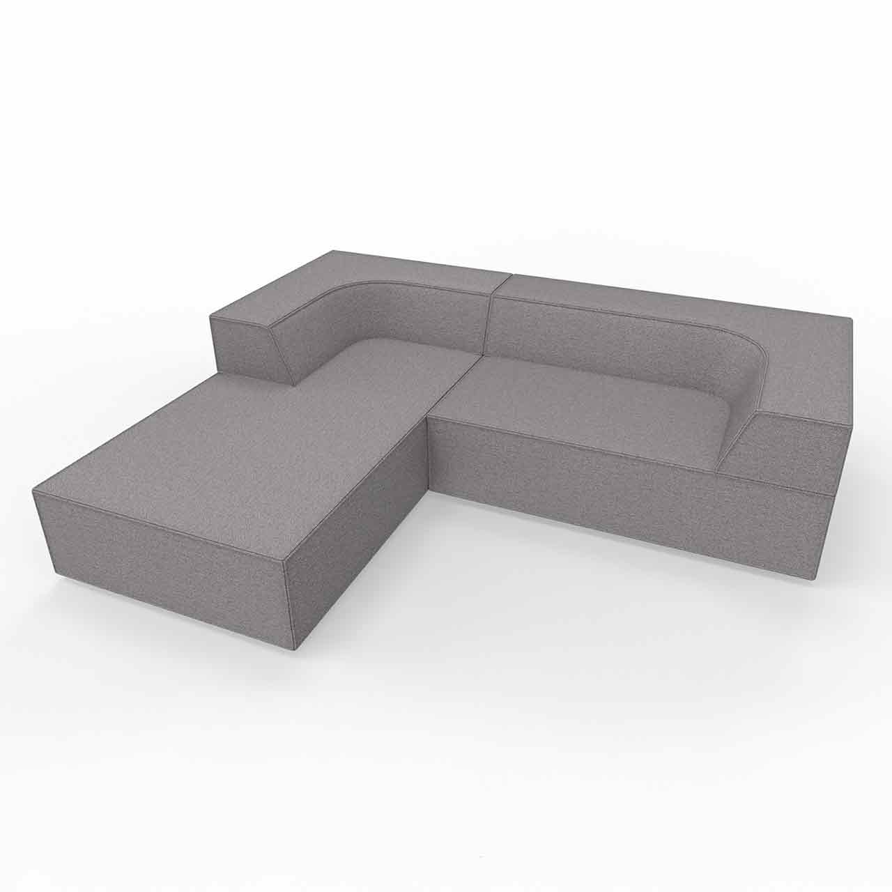 Polsterecke aus grauem Stoff: Das längere Element mit kurzer Rückenlehne dient als Ottomane, rechts kürzeres Element mit längerer Rückenlehne als Sitzfläche.