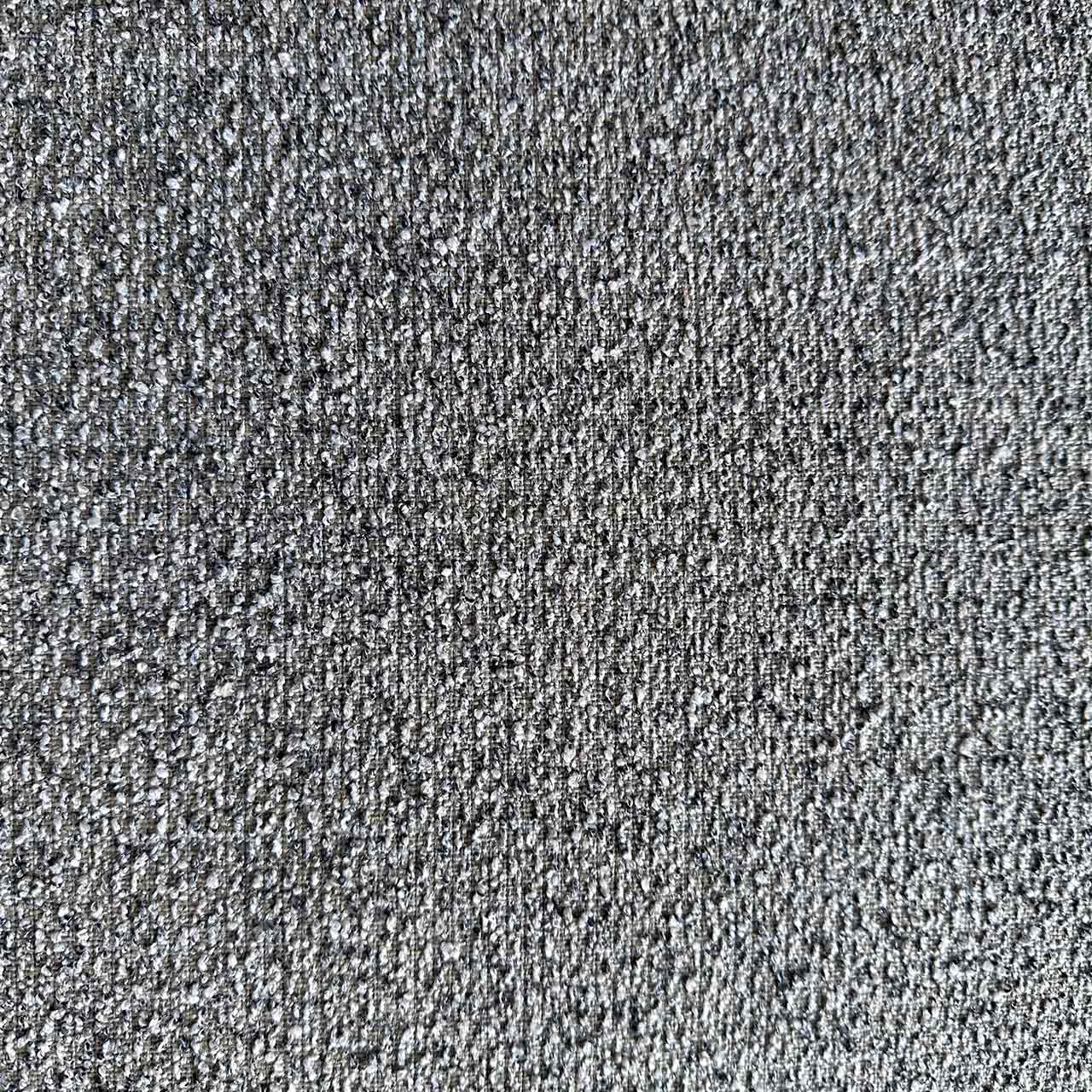 Detail des bräunlichen Stoffes