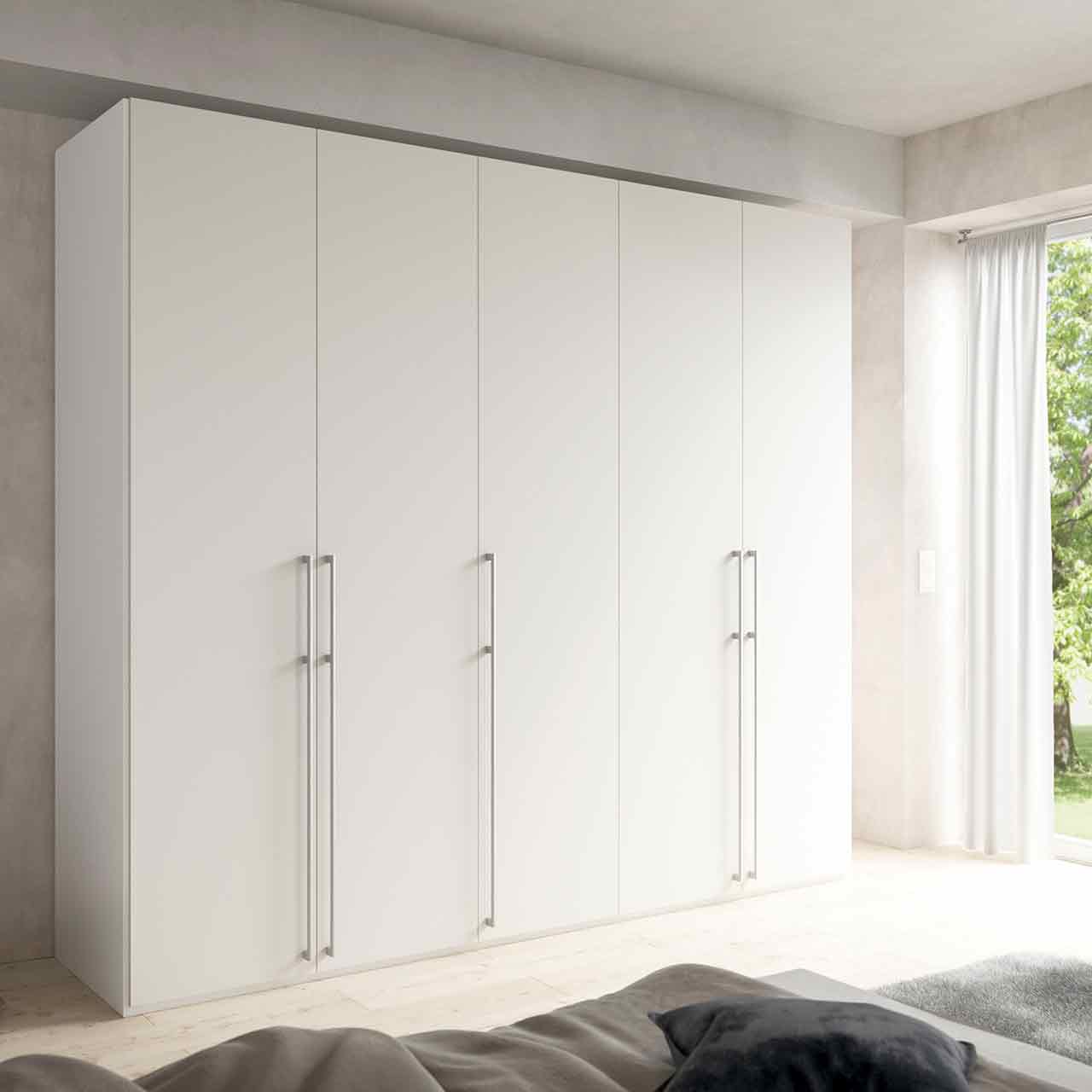 Loddenkemper - Kleiderschrank maXX weiß 5-türig Weißer Kleiderschrank mit fünf Türen.
