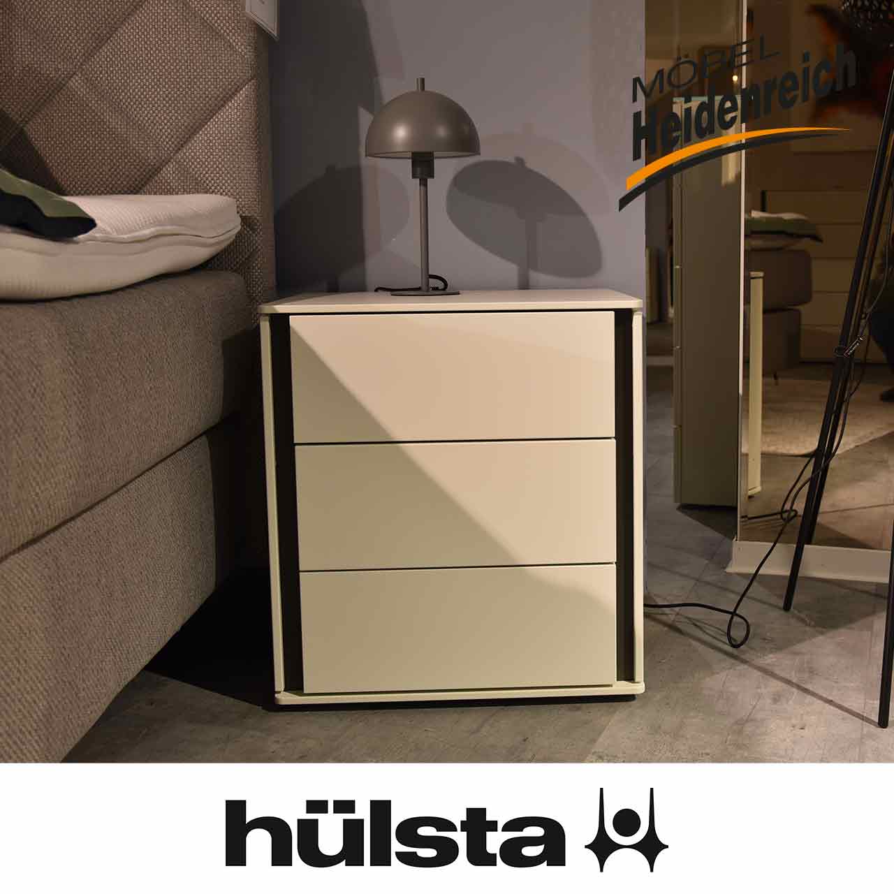 hülsta - Multi-Vidre Konsole 3521 mit Akzent grau